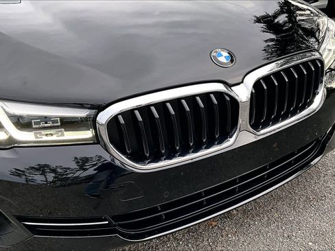 Certified 2023 BMW 530i 530i w/ Convenience Package image 28