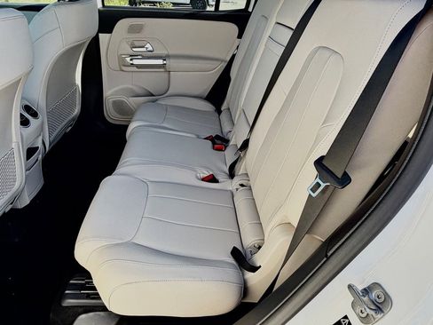 New 2026 Mercedes-Benz GLB 250 image 28