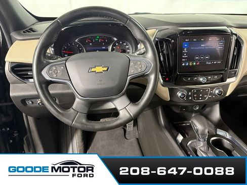 Used 2023 Chevrolet Traverse LT AWD/4WD image 12