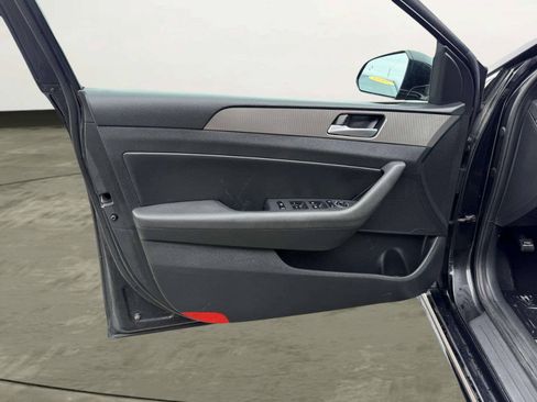 Used 2018 Hyundai Sonata Sport w/ Cargo Package FWD image 12