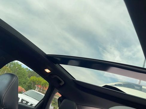 Used 2022 INFINITI QX50 Luxe w/ Appearance Package image 24