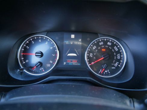 Used 2019 Toyota RAV4 LE image 32