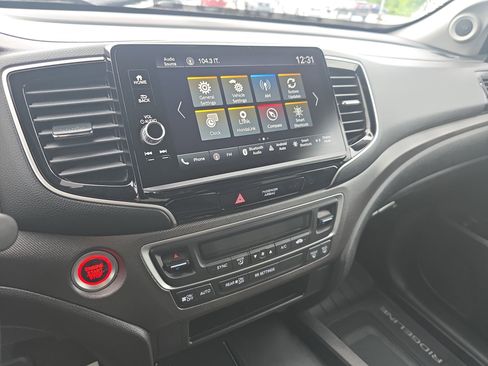 Used 2024 Honda Ridgeline Sport image 19