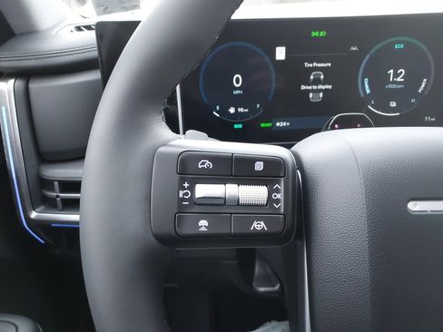 Used 2025 Hyundai Santa Fe Limited image 30