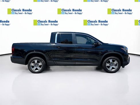Certified 2025 Honda Ridgeline RTL image 9