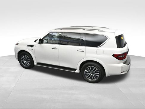 Used 2022 Nissan Armada SV w/ SV Appearance Package RWD image 20