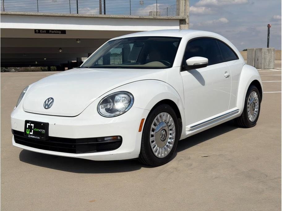 Used 2013 Volkswagen Beetle 2.5 FWD image 3