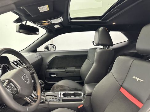 Used 2011 Dodge Challenger SRT8 image 24