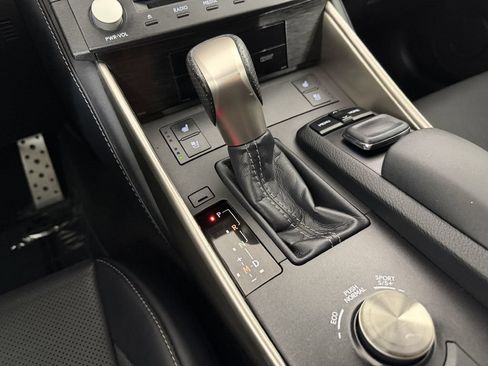 Used 2015 Lexus IS 350 w/ F-Sport Package RWD image 47