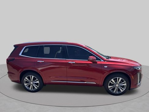 Used 2021 Cadillac XT6 Premium Luxury FWD image 4