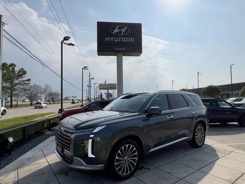 Used 2024 Hyundai Palisade Calligraphy image 8