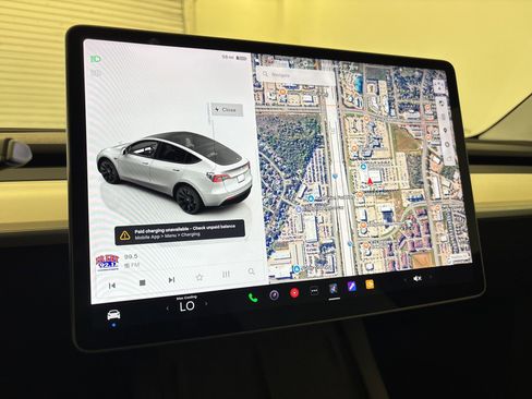 Used 2024 Tesla Model Y Long Range image 23