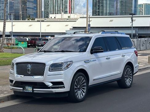 Used 2019 Lincoln Navigator Reserve w/ Cargo Package AWD/4WD image 1