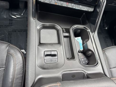 Used 2024 GMC Sierra 3500 AT4 w/ AT4 Premium Plus Package image 32