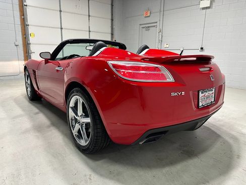Used 2008 Saturn Sky Red Line RWD image 16