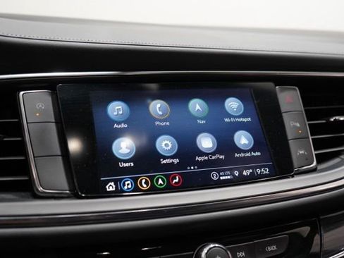 Used 2024 Buick Enclave Premium image 25