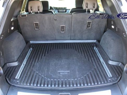 Used 2019 Cadillac XT5 Platinum image 10