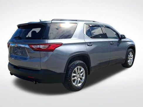 Used 2021 Chevrolet Traverse LT w/ LPO, Floor Liner Package image 6