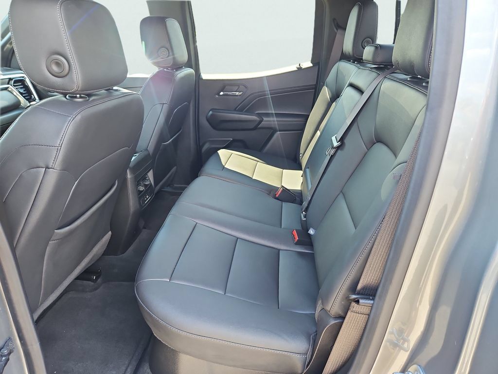 Certified 2024 GMC Canyon Elevation w/ Elevation Premium Package AWD/4WD image 32