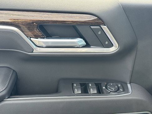New 2026 GMC Sierra 1500 Elevation w/ Elevation Premium Package AWD/4WD image 17
