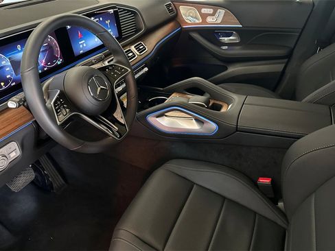 New 2025 Mercedes-Benz GLE 450 4MATIC image 10