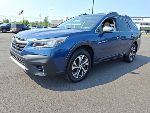 Used 2022 Subaru Outback Touring AWD/4WD image 3