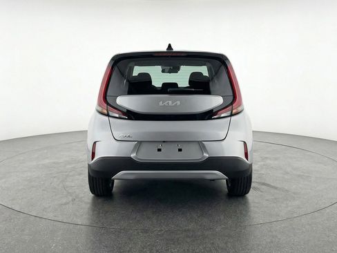 Used 2025 Kia Soul LX w/ LX Technology Package image 7