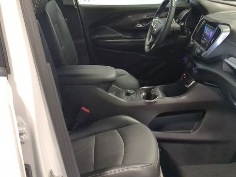 Used 2024 GMC Terrain SLT w/ Infotainment Package II FWD image 22