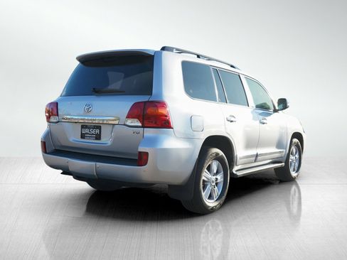 Used 2015 Toyota Land Cruiser AWD/4WD image 6
