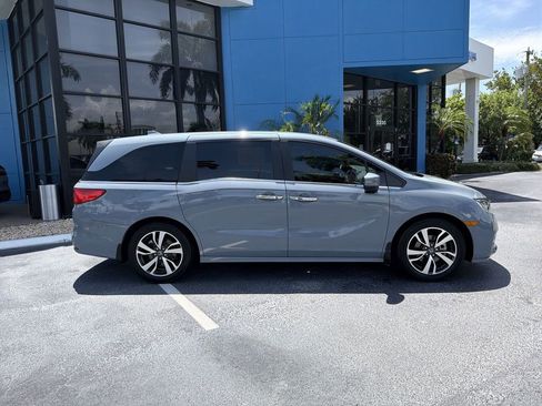 Used 2024 Honda Odyssey Touring image 9