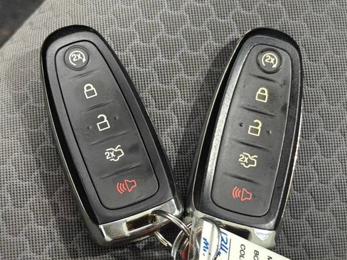 Used 2019 Ford Escape SE AWD/4WD image 12