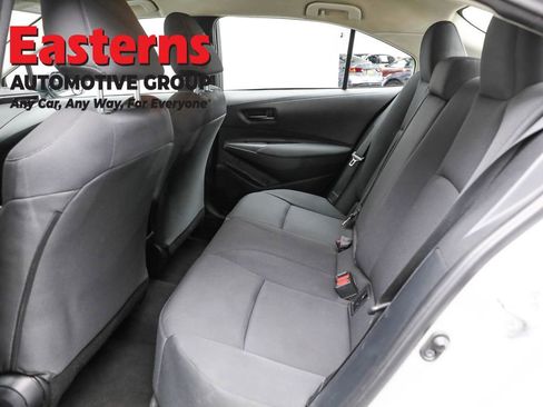 Used 2022 Toyota Corolla LE image 21