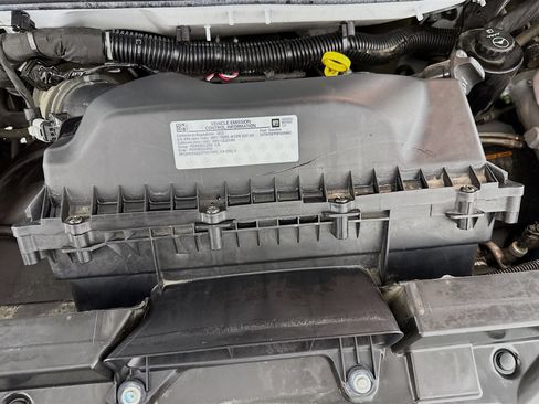 Used 2023 GMC Savana 2500 Extended w/ Driver Convenience Package image 32