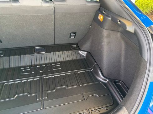 Used 2025 Honda Civic Sport image 27