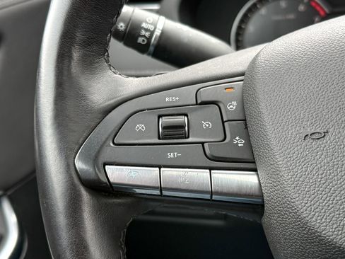 Used 2023 Cadillac XT4 Premium Luxury image 23