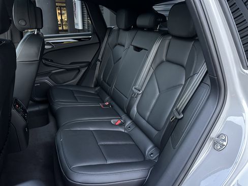 New 2026 Porsche Macan AWD/4WD image 29