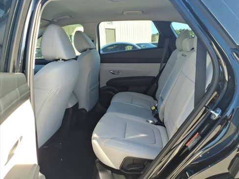 New 2026 Hyundai Tucson SE image 16