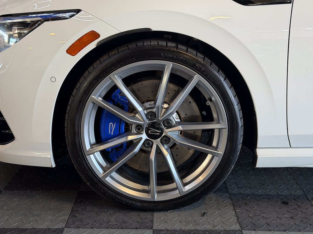 Used 2024 Volkswagen Golf R AWD/4WD image 34