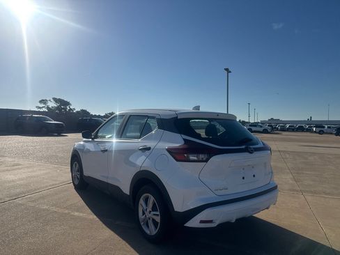Certified 2023 Nissan Kicks S FWD image 14