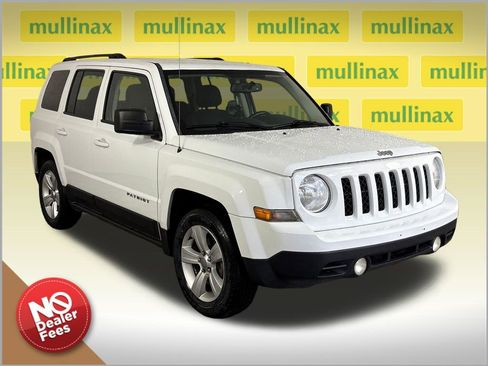 Used 2014 Jeep Patriot Latitude FWD image 1