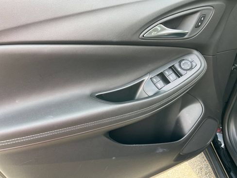 Used 2025 Buick Encore GX Preferred FWD image 18