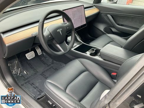 Used 2020 Tesla Model 3 Performance image 6
