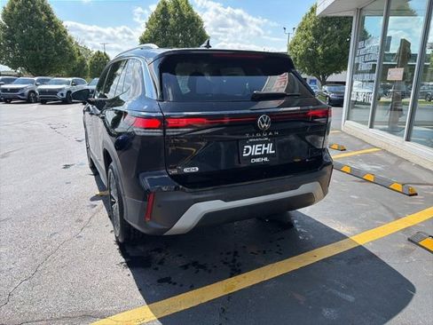New 2025 Volkswagen Tiguan S AWD/4WD image 4