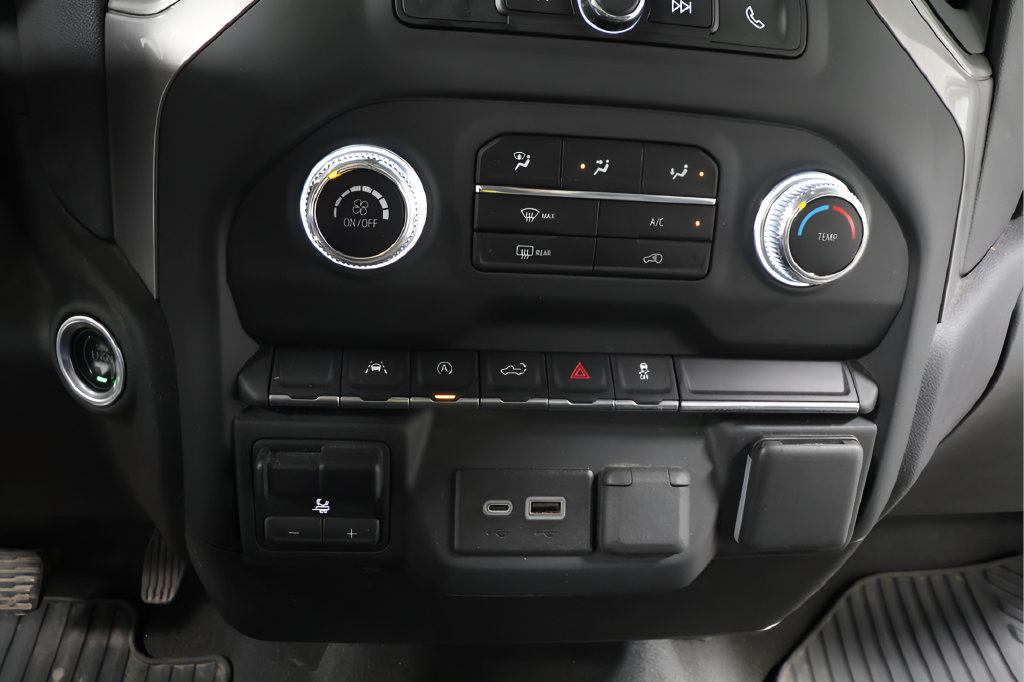 Used 2024 GMC Sierra 1500 Pro w/ Graphite Edition AWD/4WD image 8