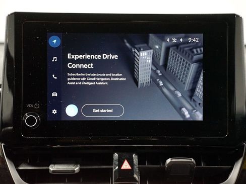 Certified 2024 Toyota Corolla Cross LE image 17