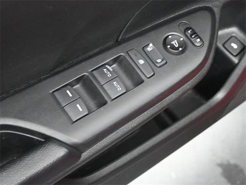 Used 2020 Honda Civic Sport image 13