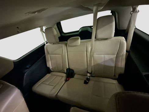 Used 2024 Ford Expedition Max XLT image 30