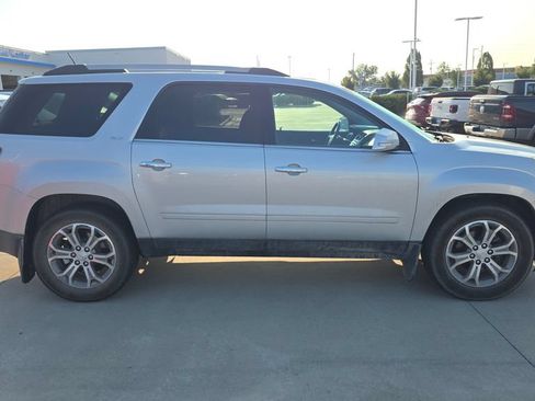 Used 2016 GMC Acadia SLT FWD image 6