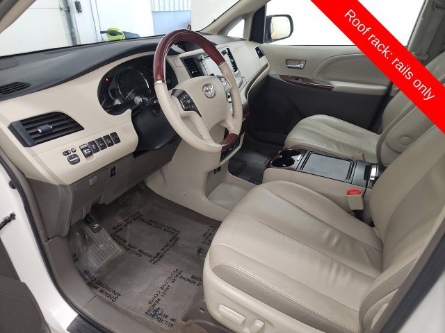 Used 2013 Toyota Sienna Limited w/ Premium Pkg AWD/4WD image 15