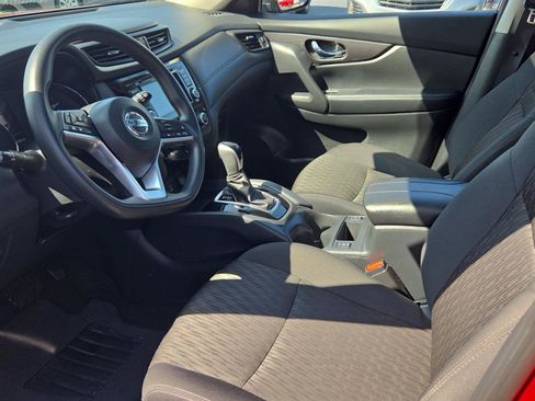 Used 2020 Nissan Rogue SV AWD/4WD image 10